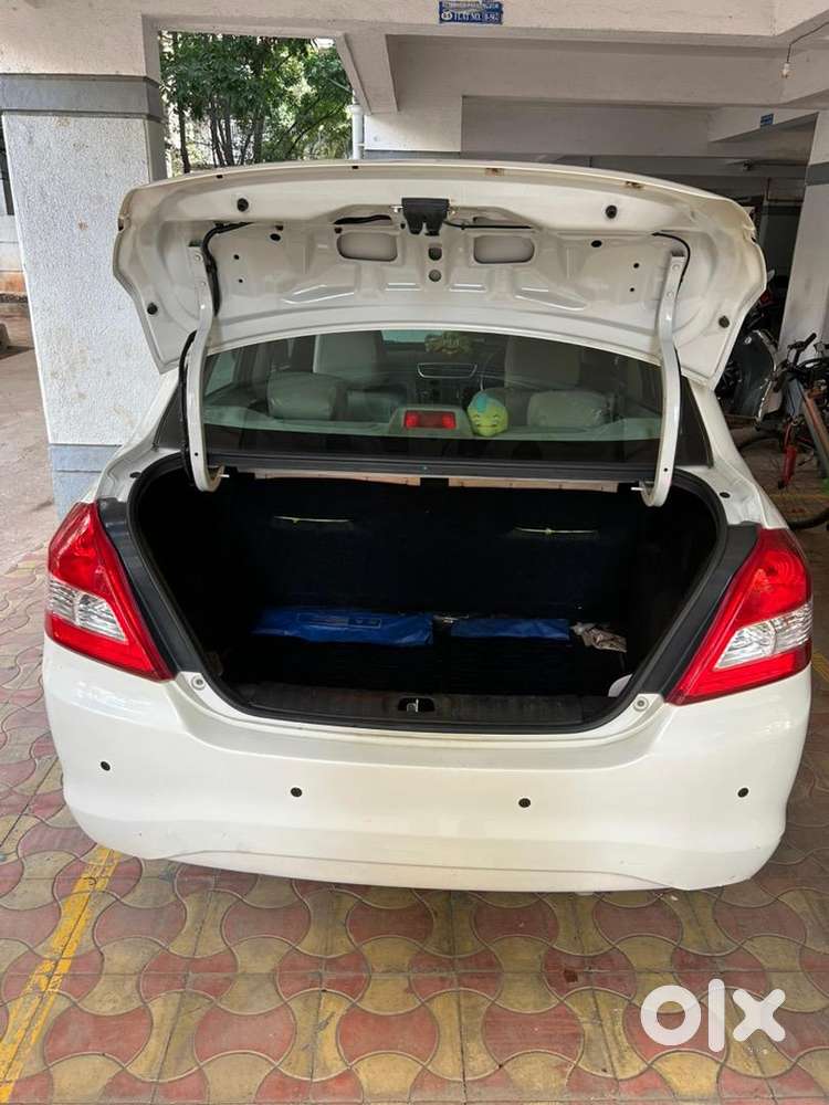 Maruti Suzuki Swift Dzire 2016 Petrol 81000 Km Driven