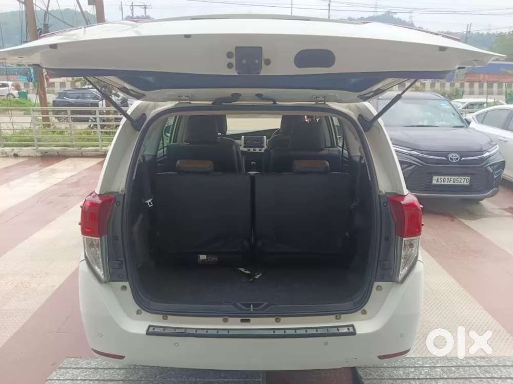 Toyota Innova Crysta 2.4 G Mt 7 Str, 2021, Diesel