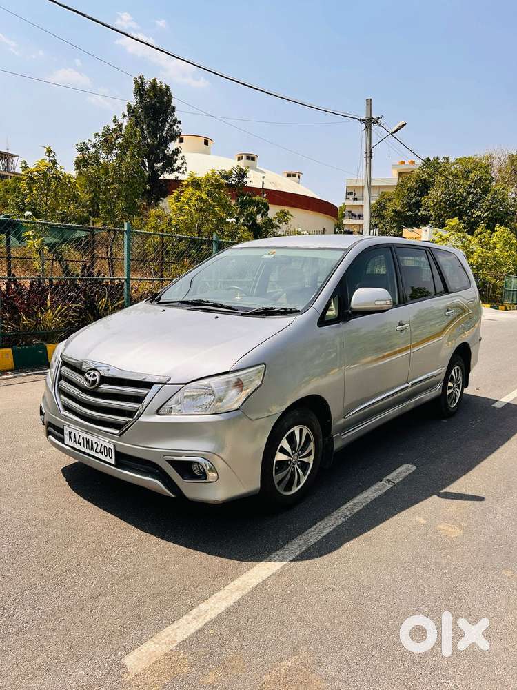 Toyota Innova 2.5 V 8 Str, 2015, Diesel