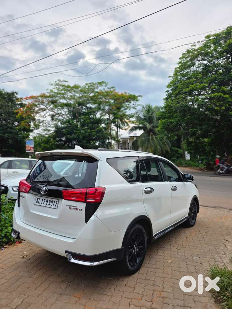 Toyota Innova Crysta Diesel 2017