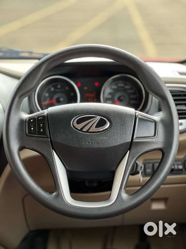 Mahindra Tuv 300 T8, 2016, Diesel