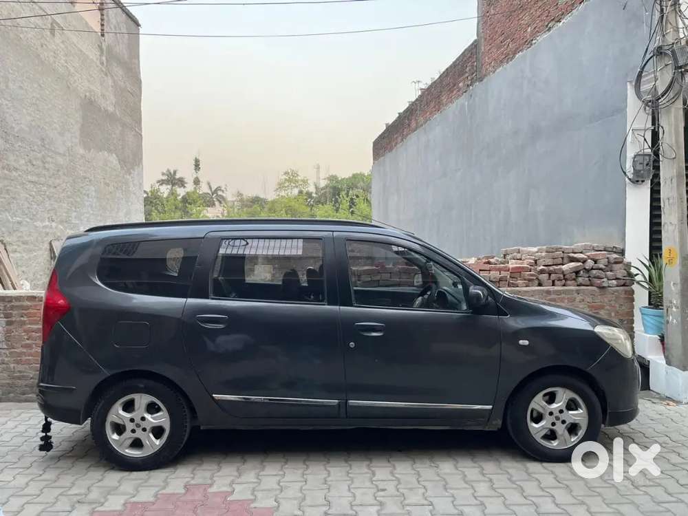 Renault Lodgy 2015 Diesel Well Maintained