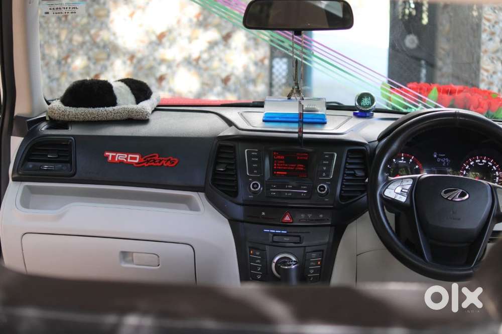 Mahindra Xuv300 2021 Petrol Well Maintained