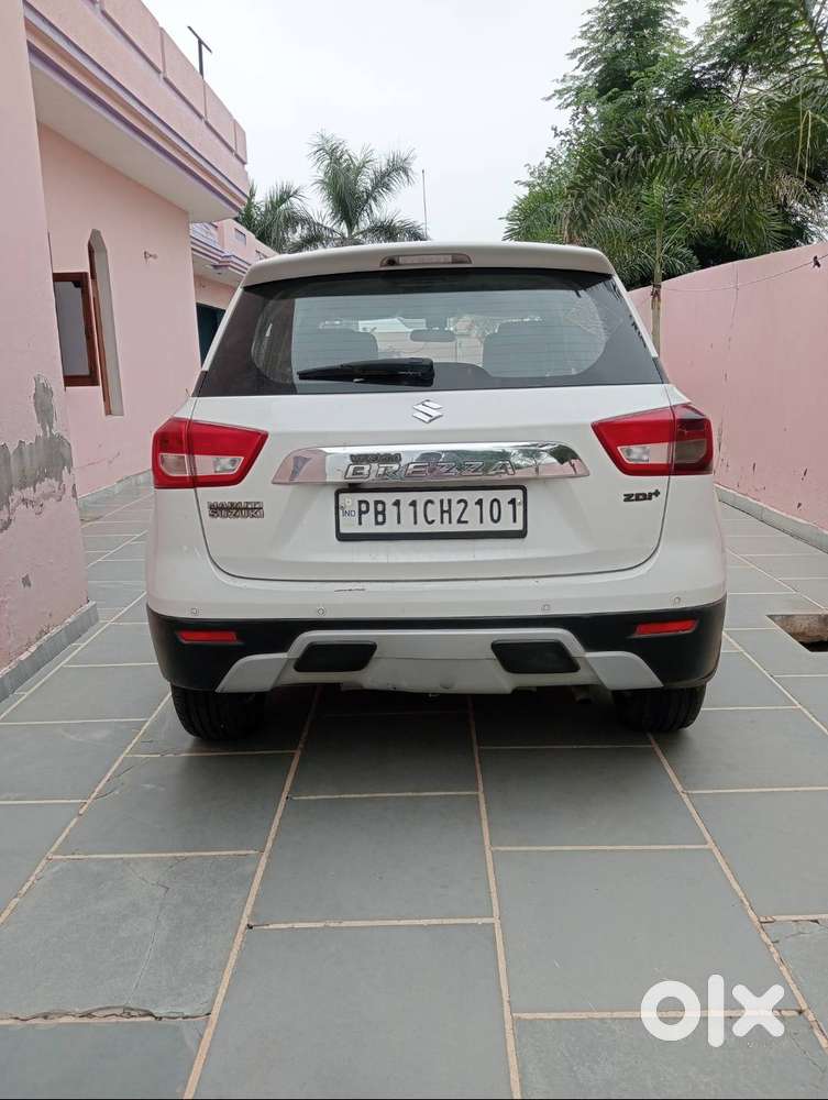 Diesel Maruti Suzuki Brezza Zdi+ 2017 For Sale In Patiala Atiala