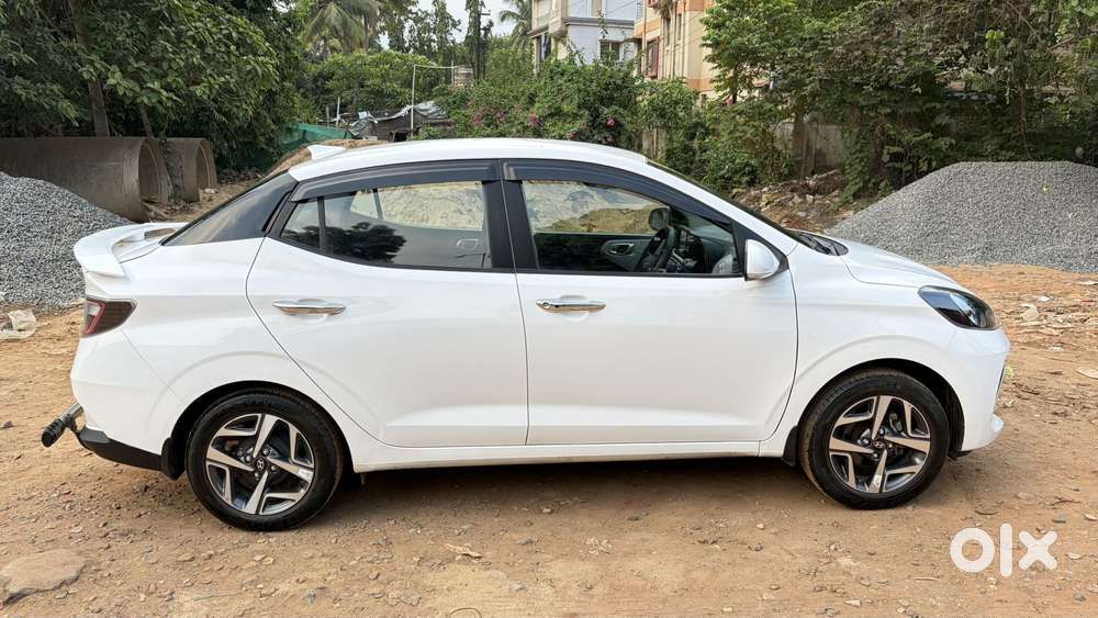 Hyundai Aura Sx (o) Manual, 2023, Petrol