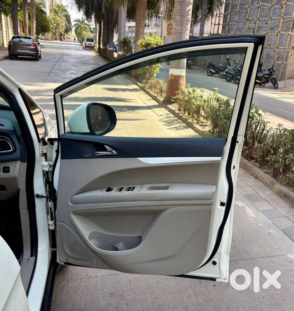 Mahindra Marazzo M6 8str, 2020, Diesel