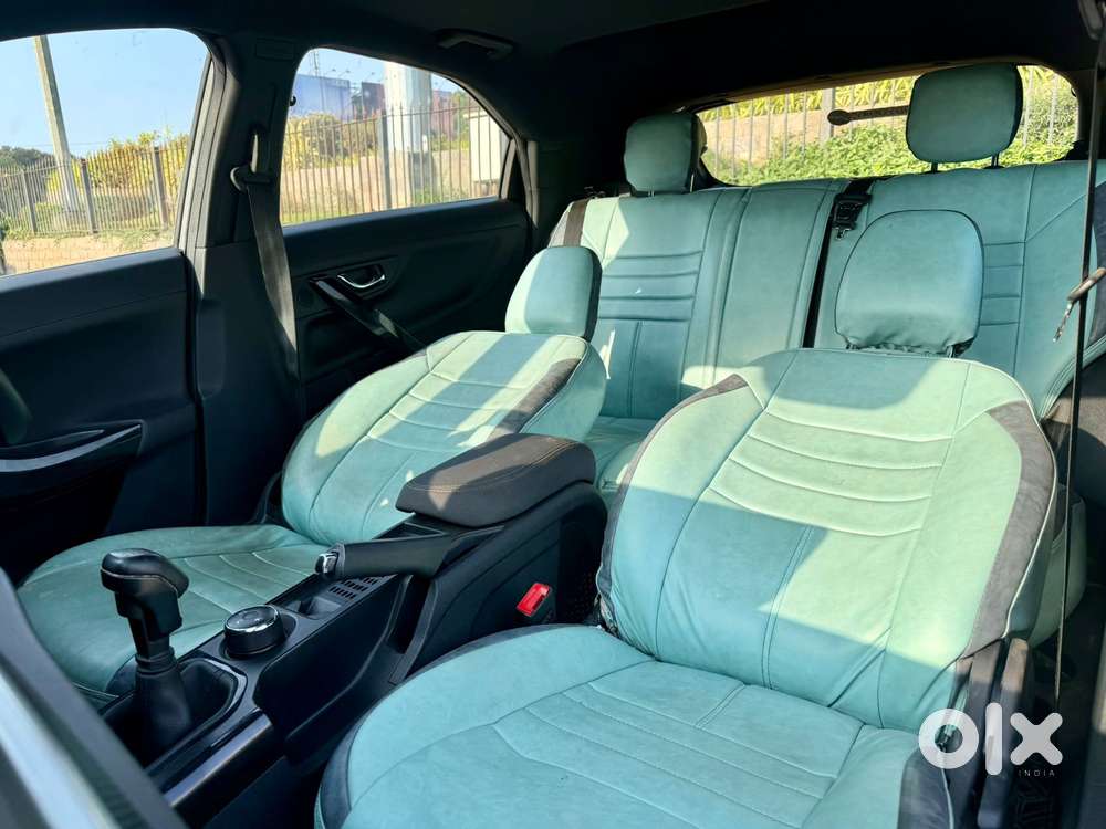 Tata Nexon, 2023, Petrol