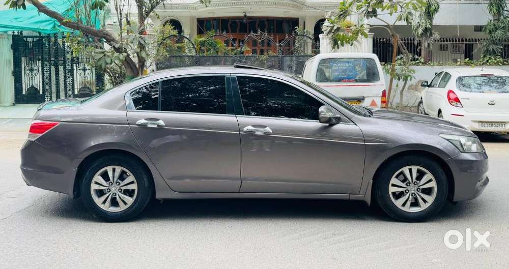 Honda Accord 2.4 Elegance Automatic, 2012, Cng & Hybrids