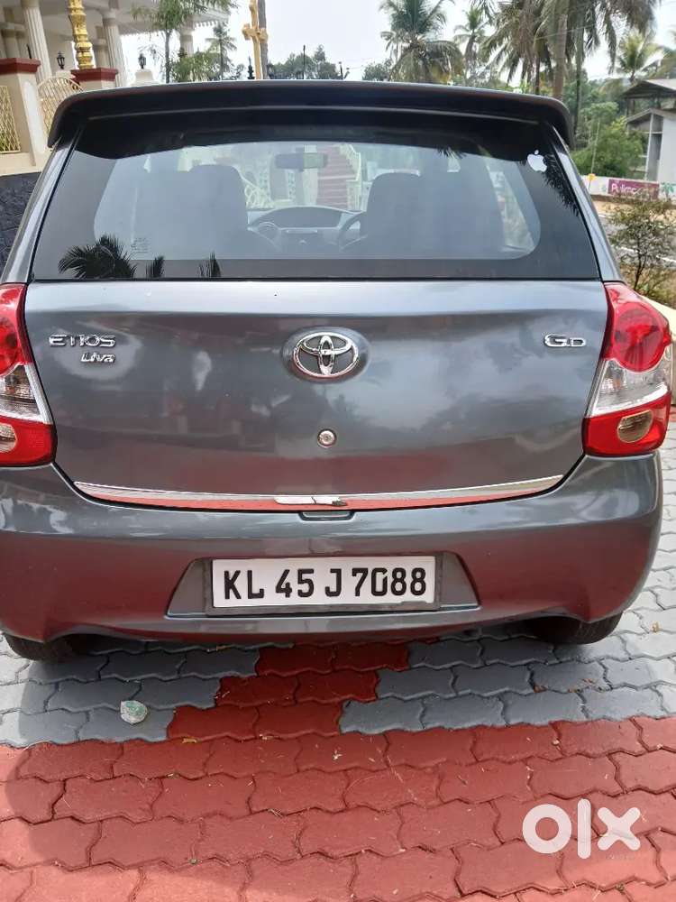 Toyota Etios Liva 2013