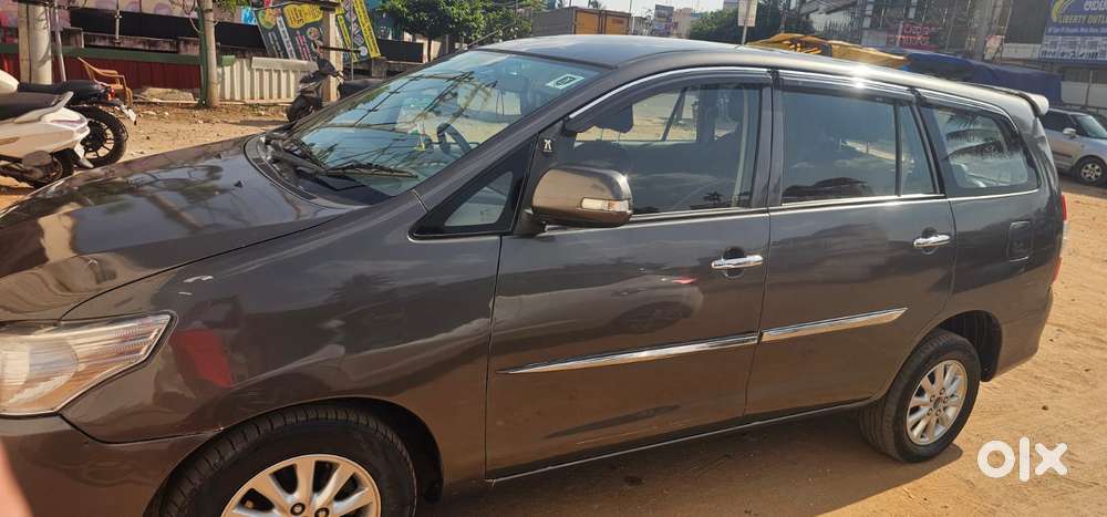 Toyota Innova 2.5 V 7 Str, 2012, Diesel