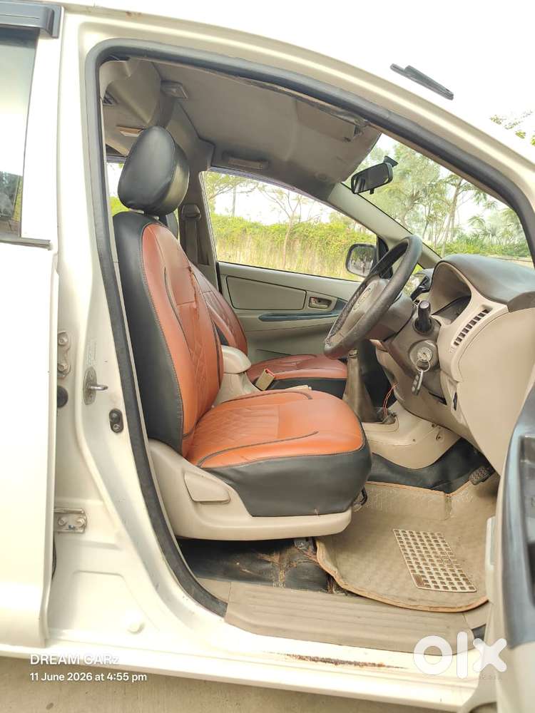 Toyota Innova [2013-2016] 2.5 G2 8 Str, 2014, Diesel