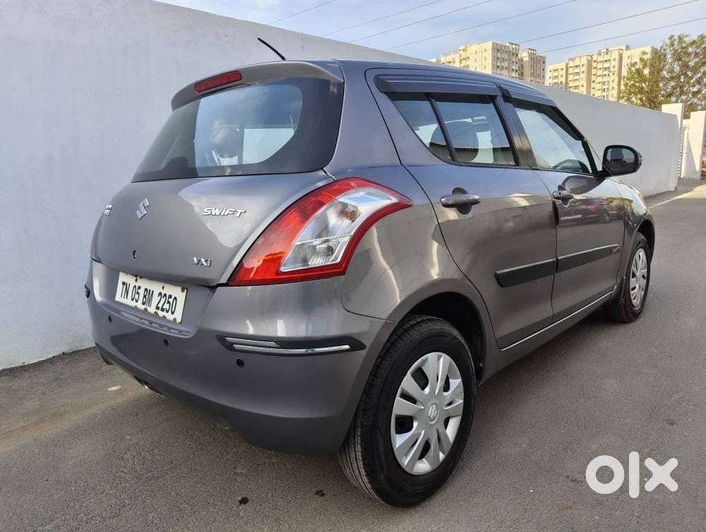 Maruti Suzuki Swift Vxi Optional, 2017, Petrol