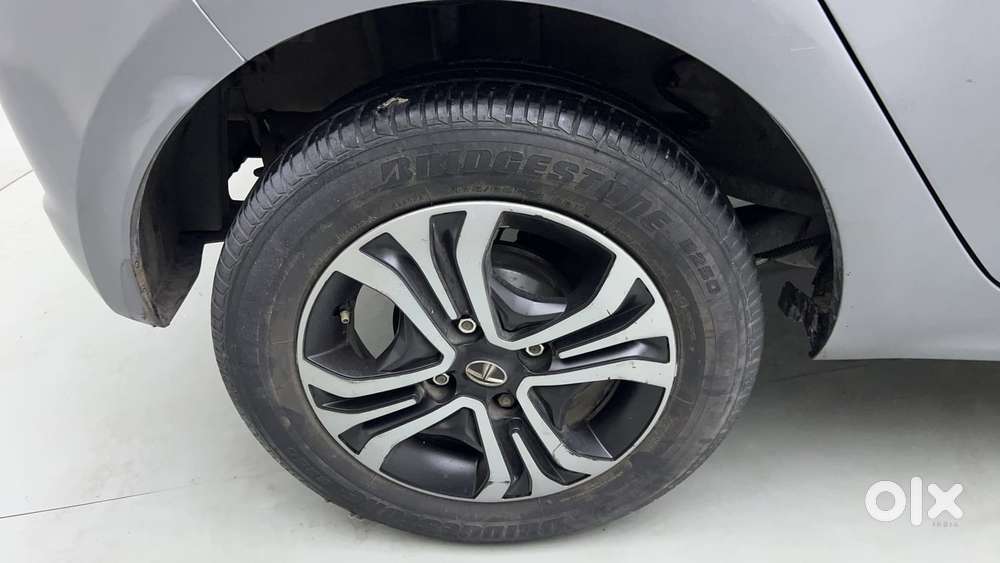 Tata Tiago Xza, 2019, Petrol