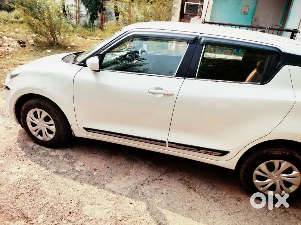 Maruti Suzuki Swift 2022 Petrol 31000 Km Driven