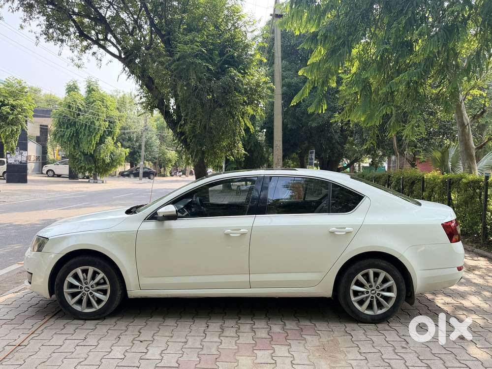 Skoda Octavia 2.0 Tdi Style Plus At, 2015, Diesel
