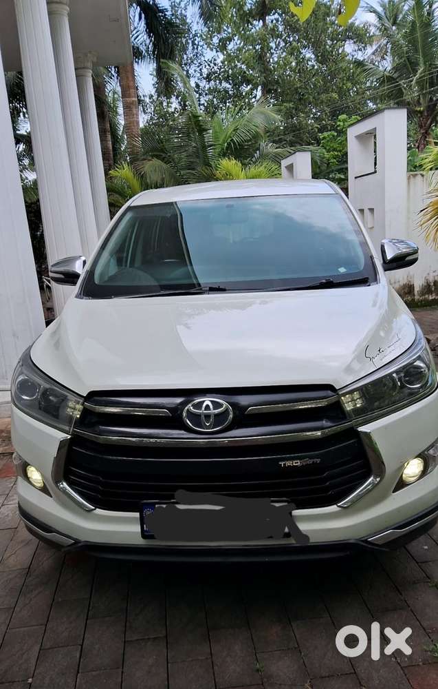 Toyota Innova Crysta 2017 All Orginal All Servise Show 200000 Lacks Ex