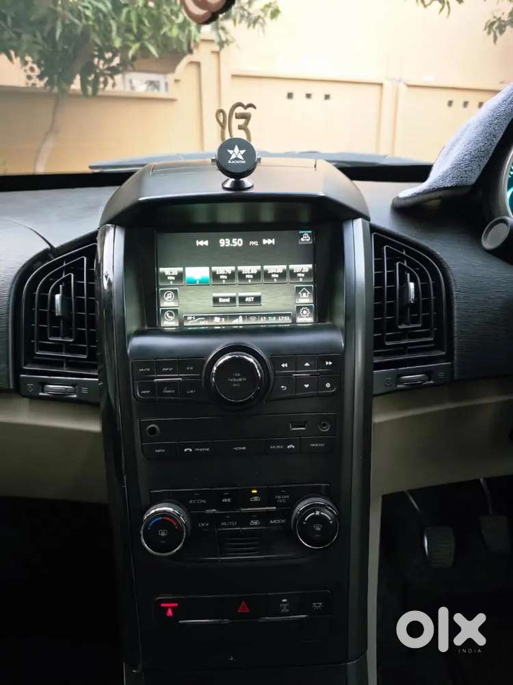 Mahindra Xuv500 2017 Diesel 98000 Km Driven