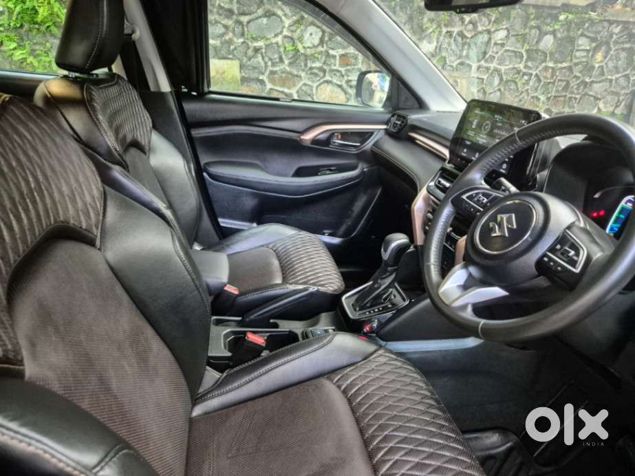 Maruti Suzuki Grand Vitara 1.5 Alpha Plus Intelligent Hybrid Ecvt, 2..