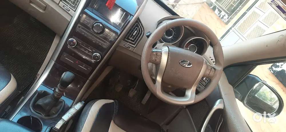 Mahindra Xuv500 2015 Diesel 93500 Km Driven