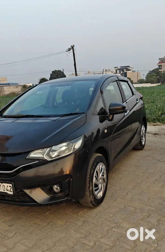 Honda Jazz 2016 Diesel 120000 Km Driven