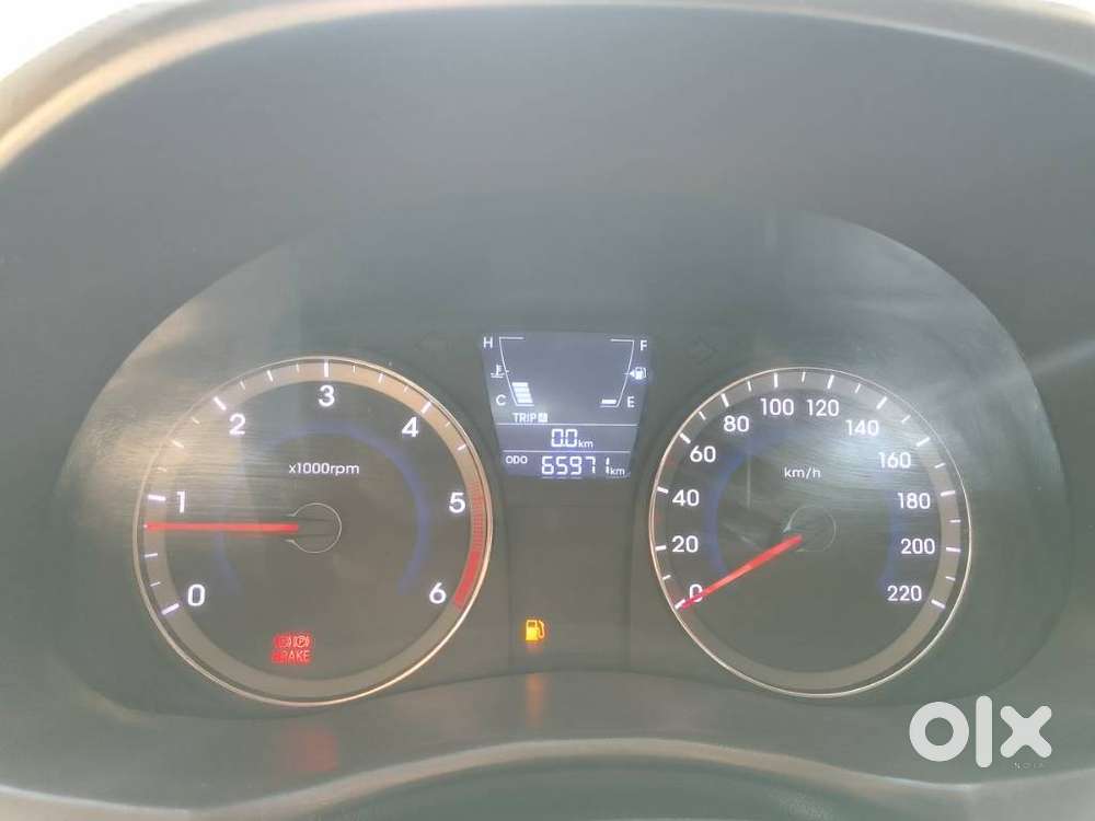 Hyundai Verna 1.5 Sx Diesel Mt, 2017, Diesel