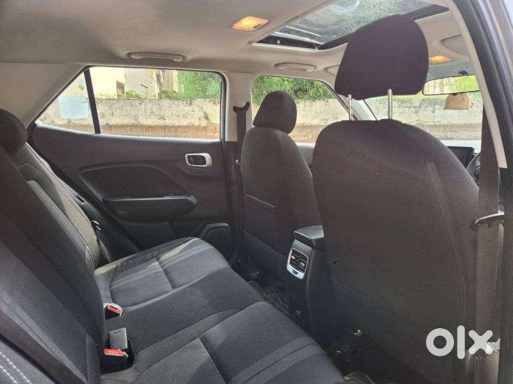 Hyundai Venue Sx (o) Mt 1.5 Diesel, 2021, Diesel