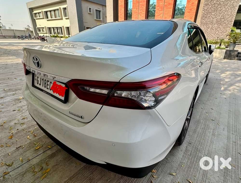 Toyota Camry Hybrid 2.5 , Just Like Brand New