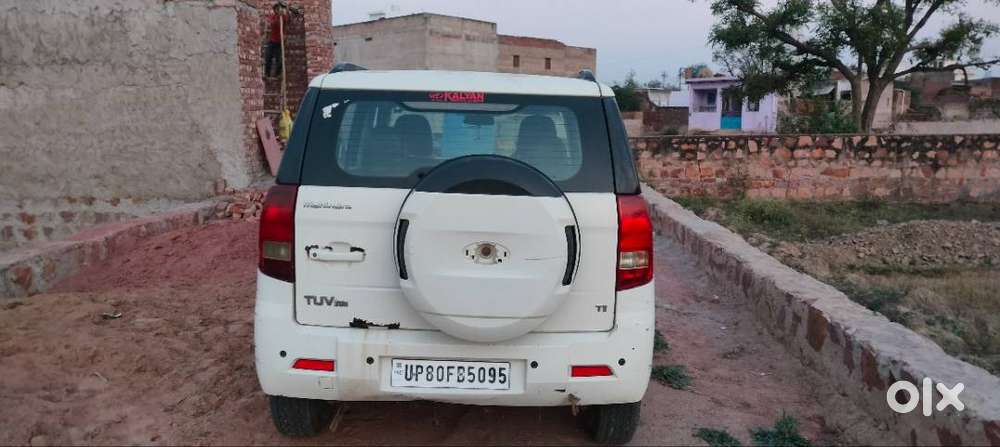 Mahindra Tuv 300