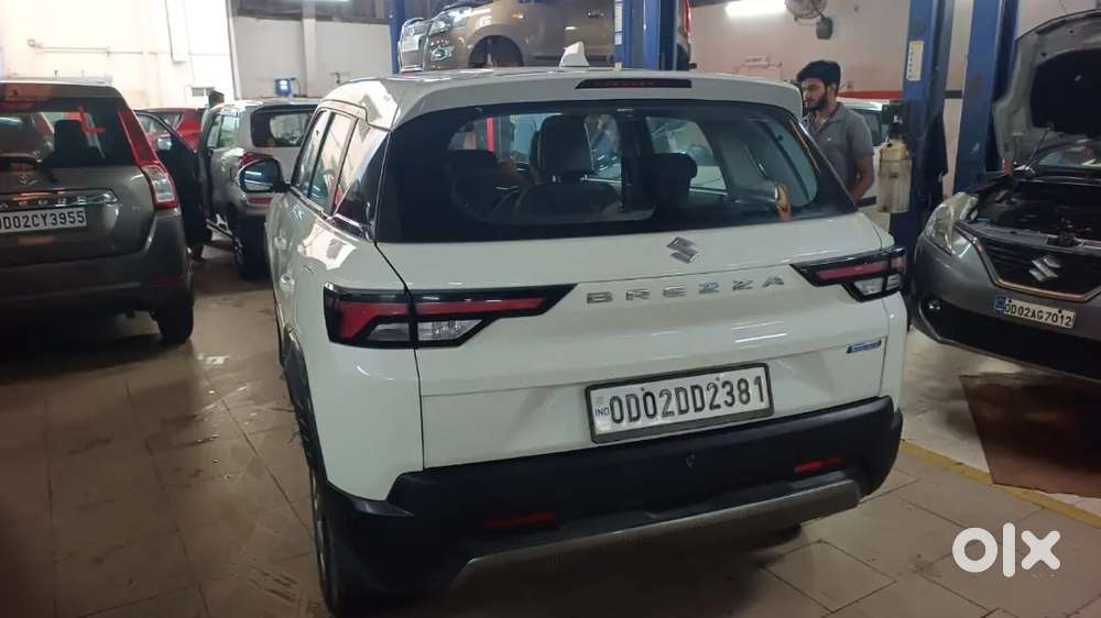 Maruti Suzuki Brezza 2025 Cng White Colour In Very Good Condition