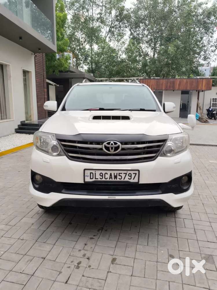 Toyota Fortuner 4x2 At, 2015, Diesel