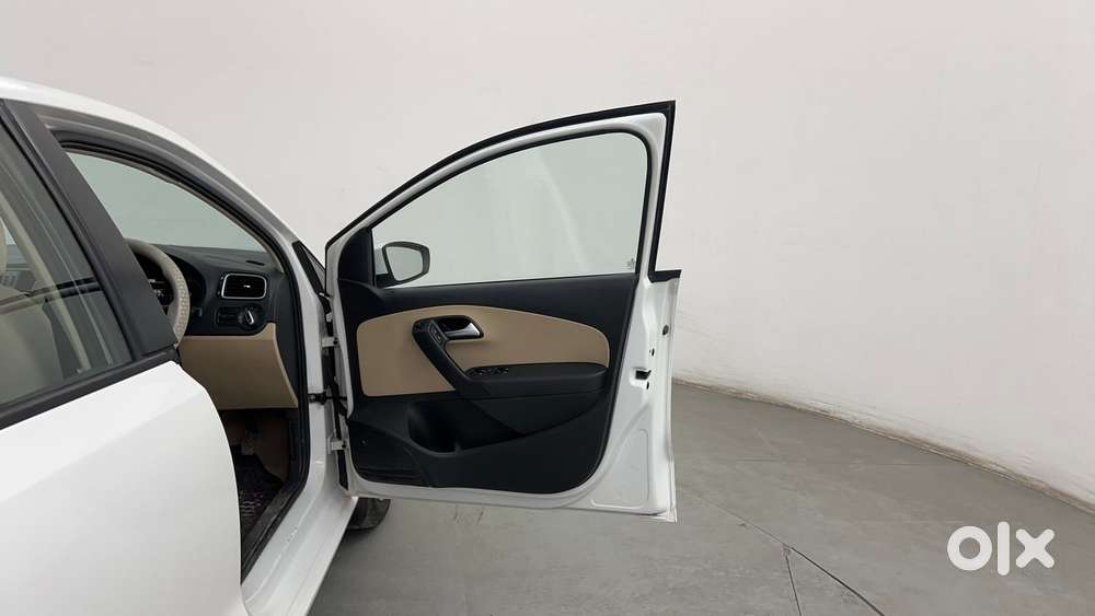 Volkswagen Ameo 1.2 Mpi Highline 16 Alloy, 2017, Petrol