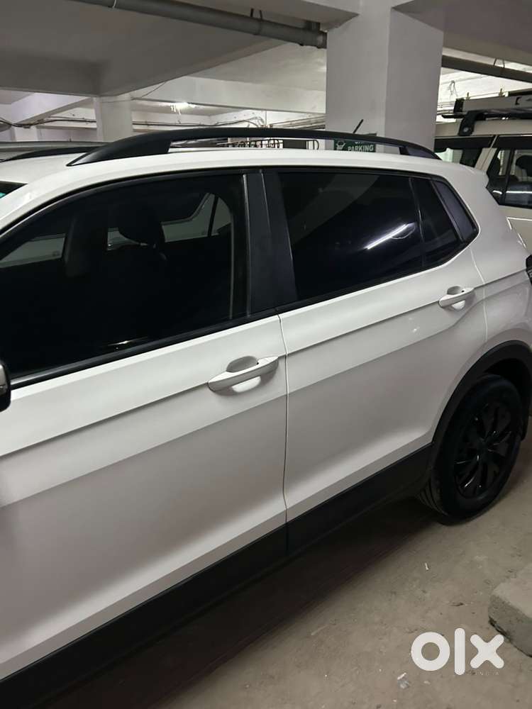 Showroom Track