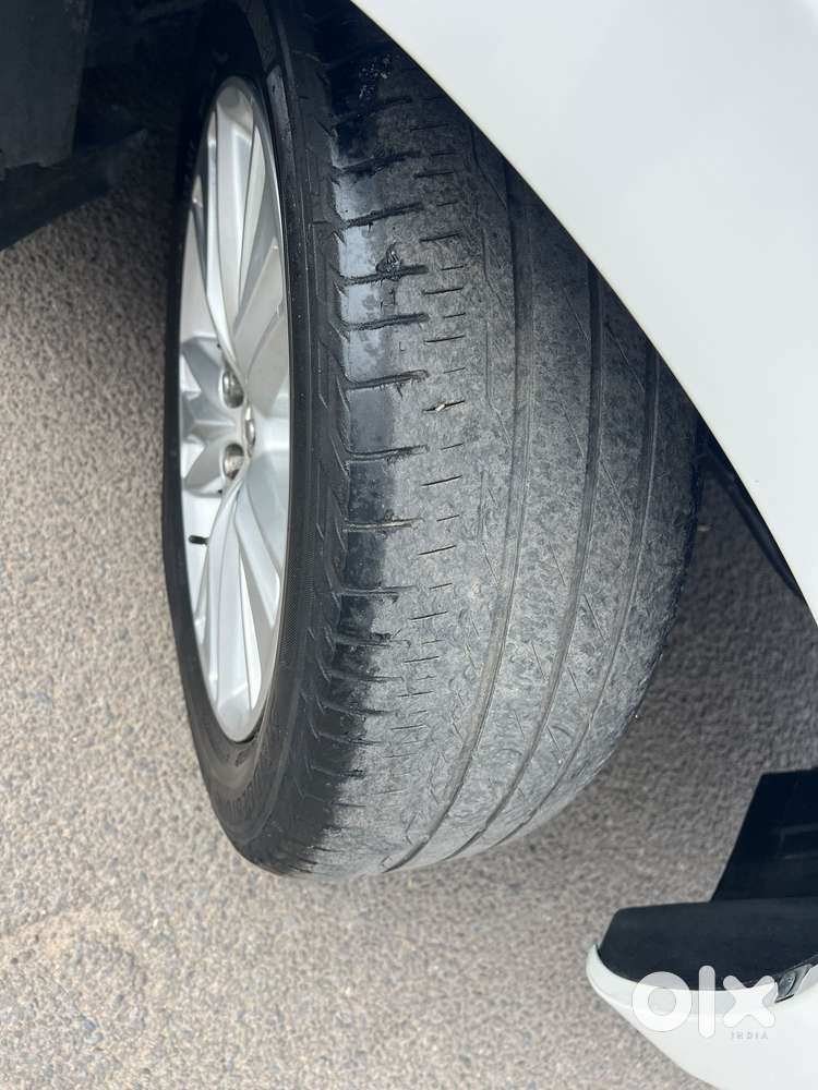 Toyota Innova Crysta 2.8z Automatic, 2018, Diesel