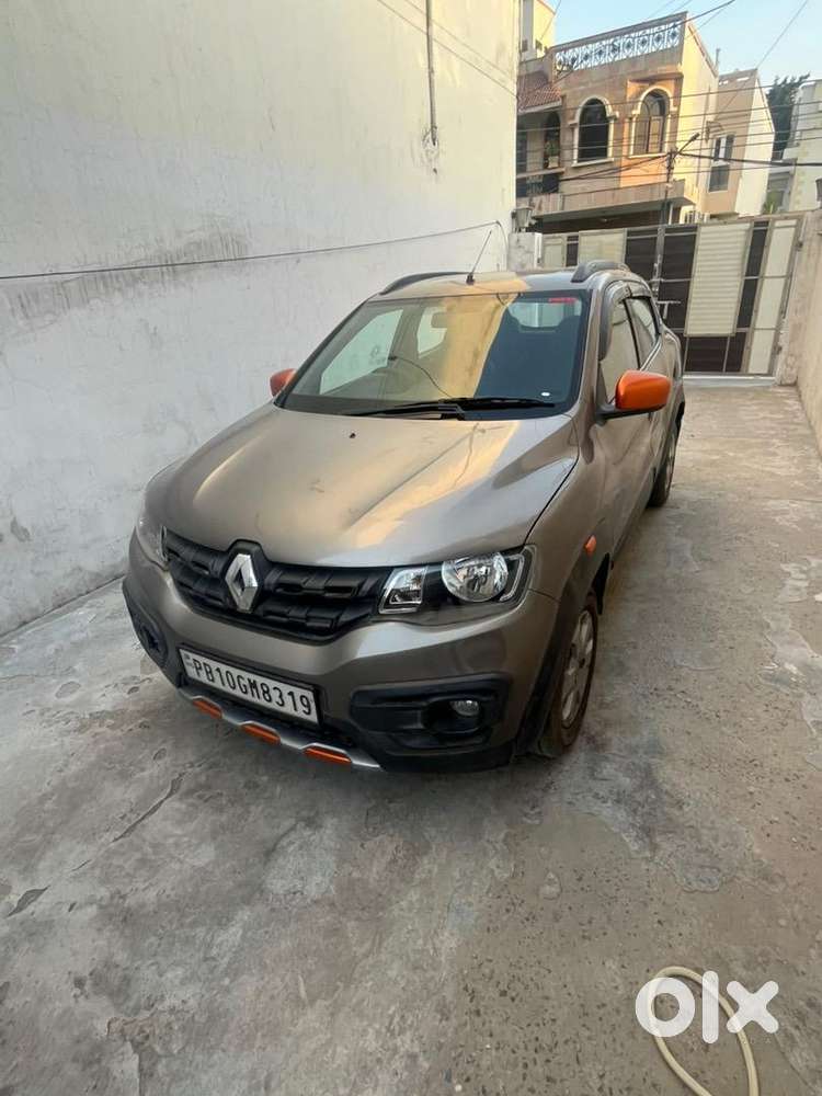 Renault Car 2017 Petrol Automatic Lady Driven