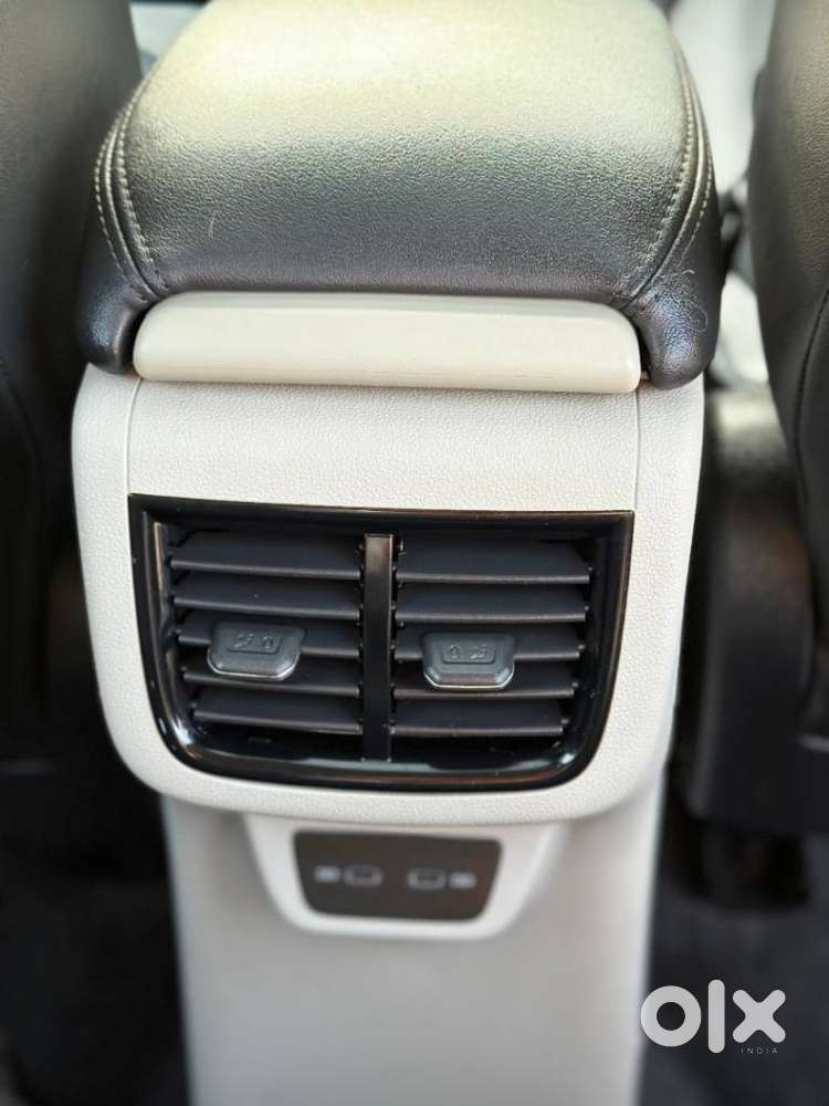 Volkswagen Taigun 1.0 Tsi Topline At, 2022, Petrol