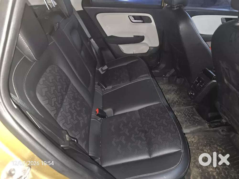 Tata Altroz Xz+ Topend With Cruise, New Tyres