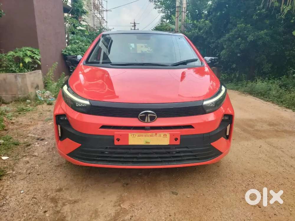 Tata Altroz 2026 Dca Petrol Well Maintained