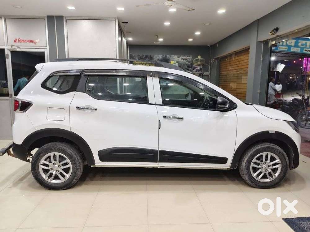 Renault Triber Rxl, 2023, Petrol