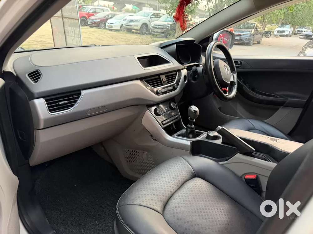 Tata Nexon 1.5 Revotorq Xt, 2018, Diesel