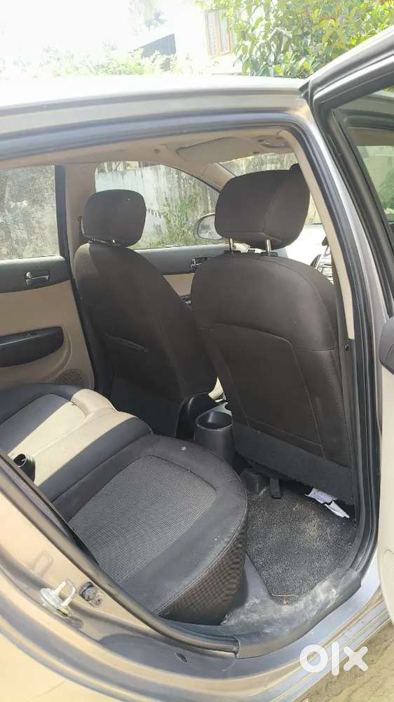 Hyundai I20 2013 Petrol 106000 Km Driven