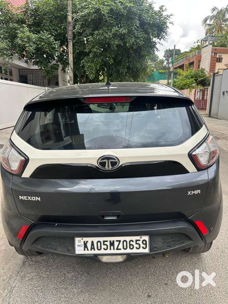 Tata Nexon 1.2 Revotron XMA, 2018, Petrol