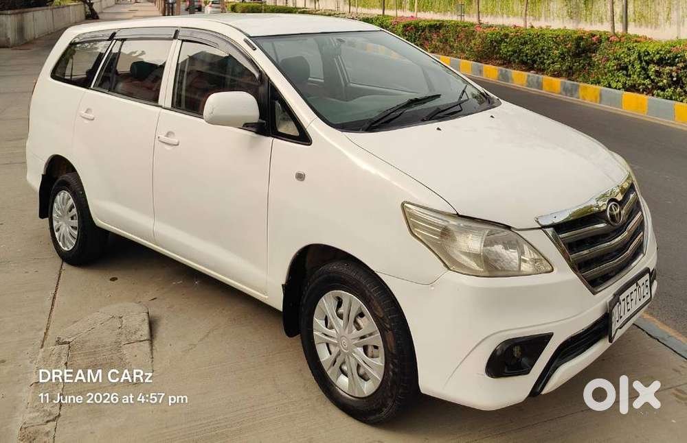 Toyota Innova [2013-2016] 2.5 G2 8 Str, 2014, Diesel