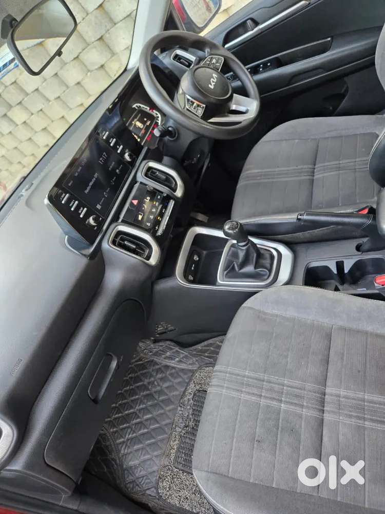 Kia Sonet 2024 Petrol Good Condion