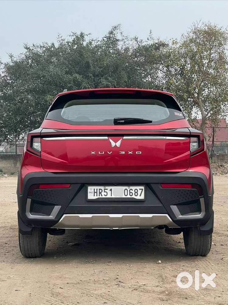 Mahindra Xuv 3xo Ax5 Pm Mt, 2024, Petrol