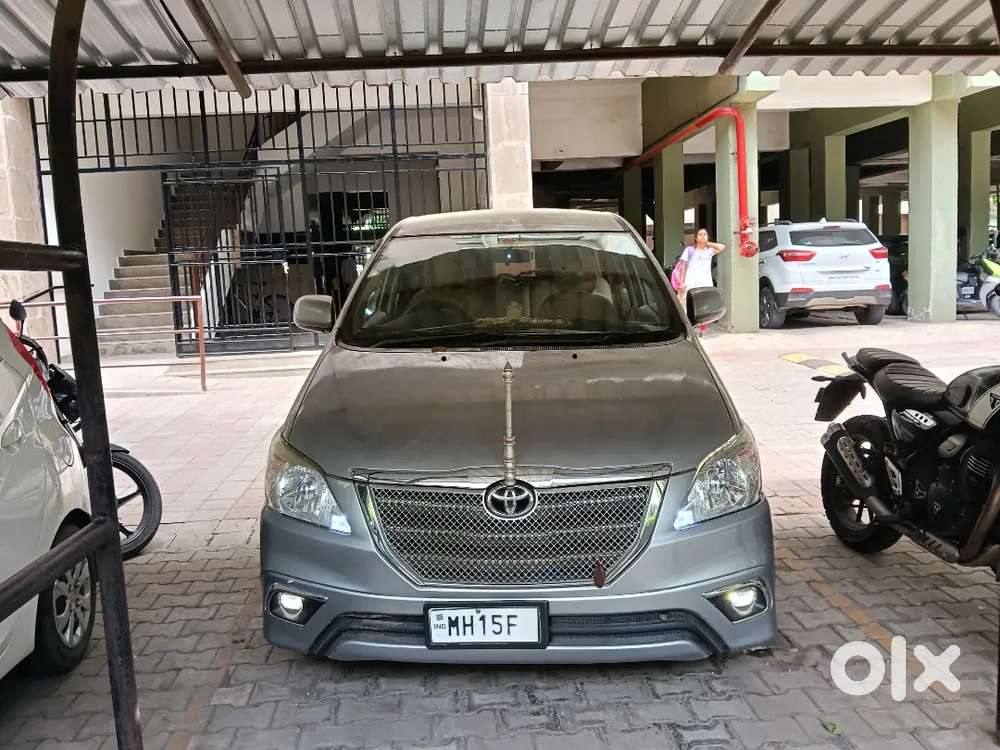 Toyota Innova 2016 Diesel 136000 Km Driven