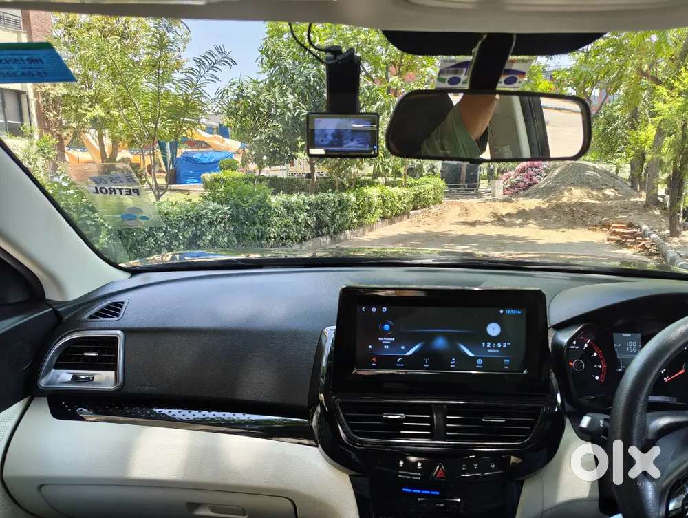 Mahindra Xuv 3xo 2025 Petrol 9600 Km Driven