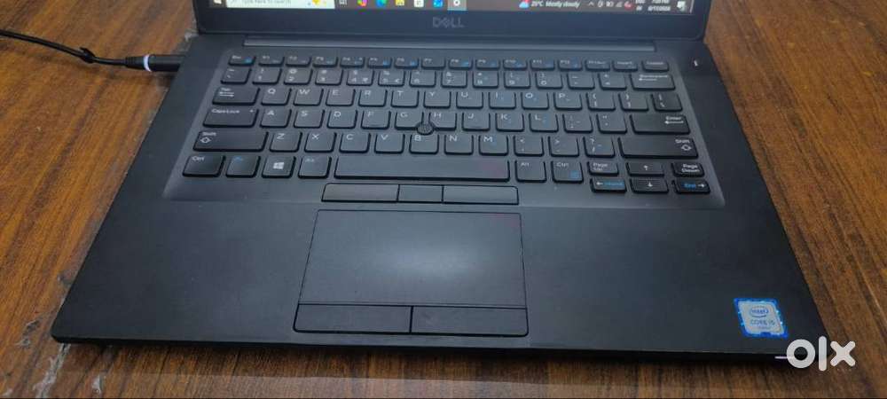Latitude7490
