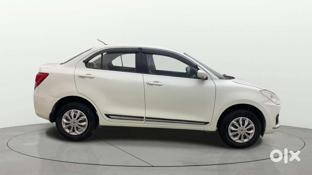 Maruti Suzuki Swift Dzire Amt Vxi, 2020, Petrol