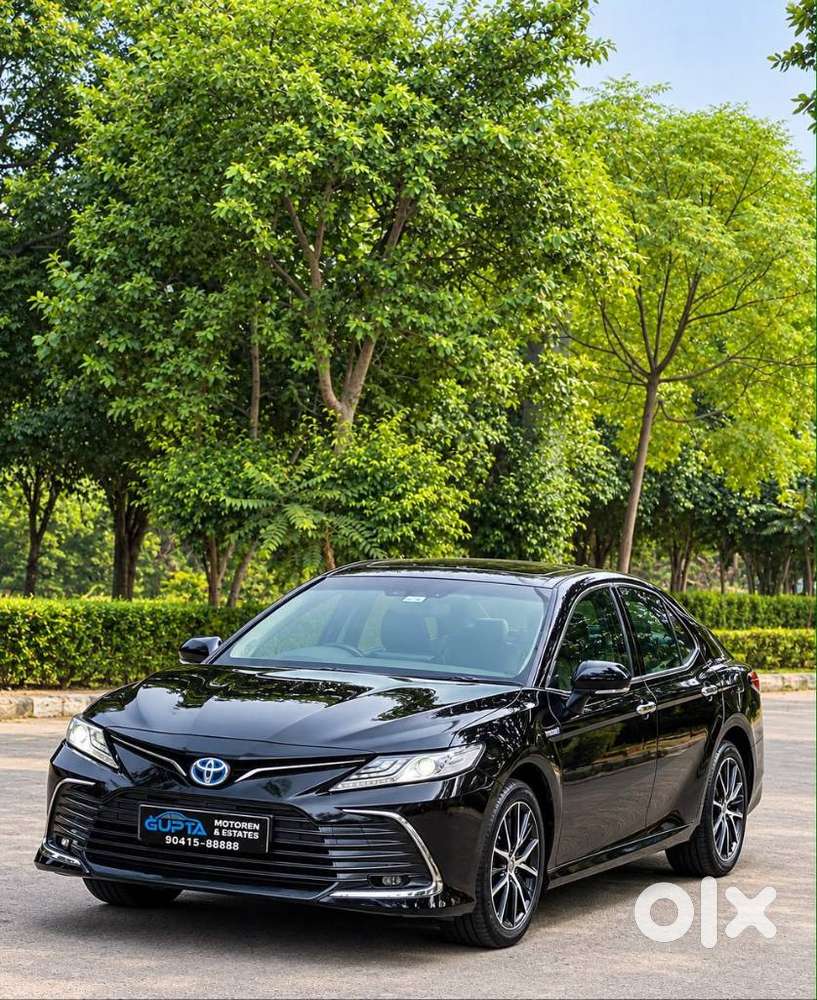 Toyota Camry Hybrid, 2022, Petrol