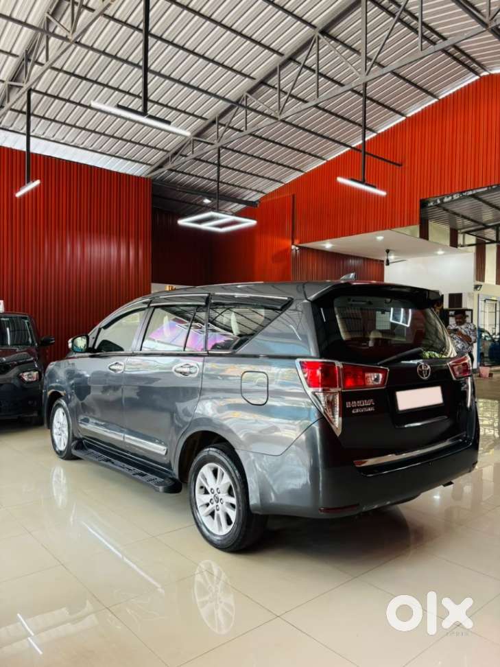 Toyota Innova Crysta 2.8 Gx At, 2017, Diesel